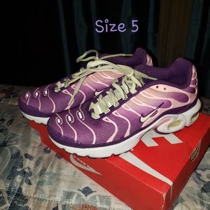 Nike Air Max Plus, Size 5